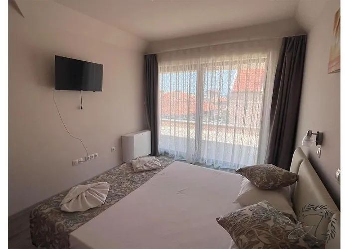 и студиа алекса And Alexa סוזופול