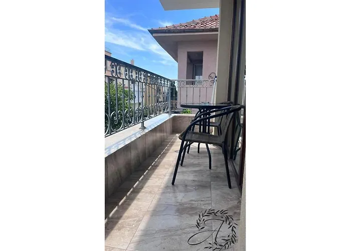 דירה и студиа алекса And Alexa *