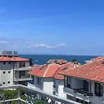 и студиа алекса And Alexa Apartman *
