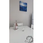 и студиа алекса And Alexa Apartman *