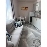 и студиа алекса And Alexa Apartman Szozopol