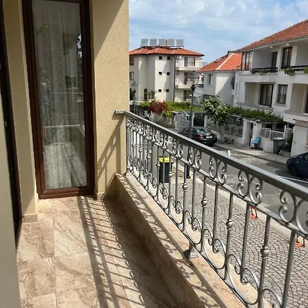 и студиа алекса And Alexa * Szozopol