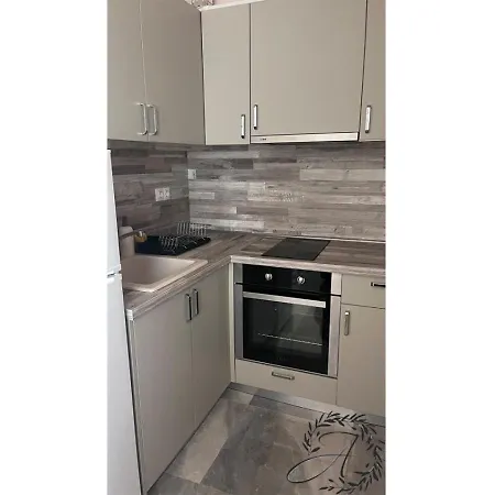 и студиа алекса And Alexa Szozopol