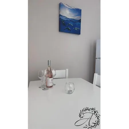 и студиа алекса And Alexa Apartman *