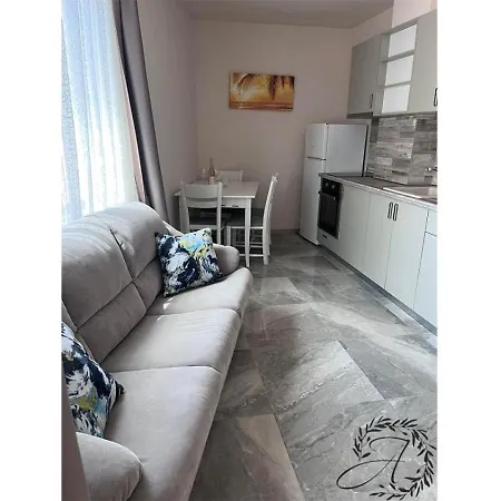 и студиа алекса And Alexa Apartman Szozopol