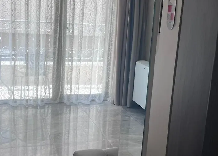 и студиа алекса And Alexa Lejlighed Sozopol